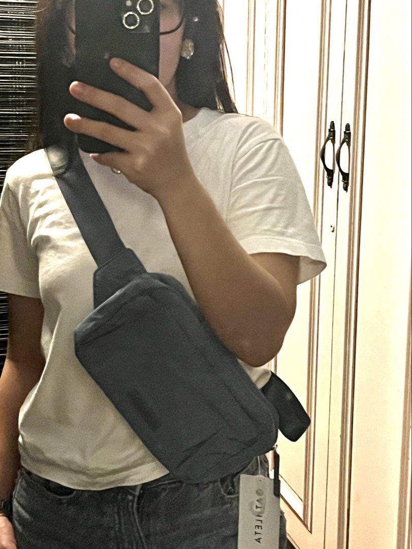 AUTHENTIC ATHLETA BELT BAG (Category: Belt bags, Clutches and Pouches) located in Pasig City. Submitted by malelate (Listing ID 1460206840, Image 1). Description: SELLING AUTHENTIC / ORIGINAL All About Large Crossbody Belt Bag In Shadow Blue •Brand new •Tags still intact •Guaranteed authentic or money back 100x if proven fake •Bought in US •Retails for $55 and colorway still out of stock in the Athleta store •Spacious, adjustable strap, and made 