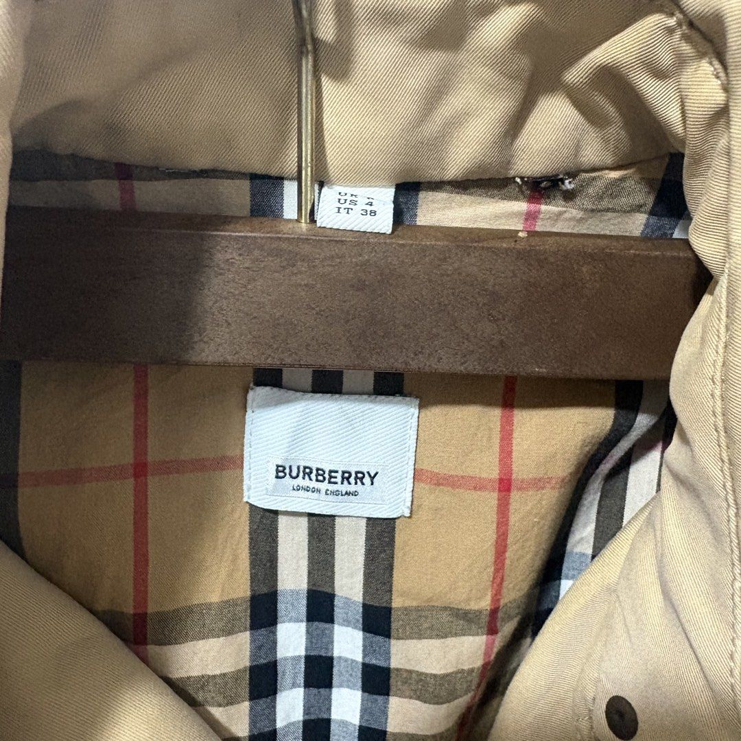 Authentic Burberry Classic Beige Trench Coat (Category: Coats, Jackets and Outerwear) located in Binangonan. Submitted by makoleksyon (Listing ID 1460234986, Image 3). Description: Excellent condition Like new No flaws length-36 Inches Width-16 inches Sleeve-22.5 Inches Shoulder -16 Inches With garment bag included Bought in Japan 💯% Authentic Money back guarantee.