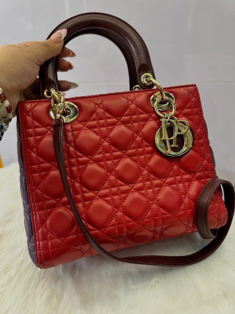 Authentic Dior (Category: Luxury Bags & Wallets) located in Manila. Submitted by chloe_luxuries (Listing ID 1460275343, Image 1). Description: Guaranteed Original Lady Dior Medium Tricolor Rank Ab no major flaws Still in very good condition Comes with dustbag and strap Pm for more details.