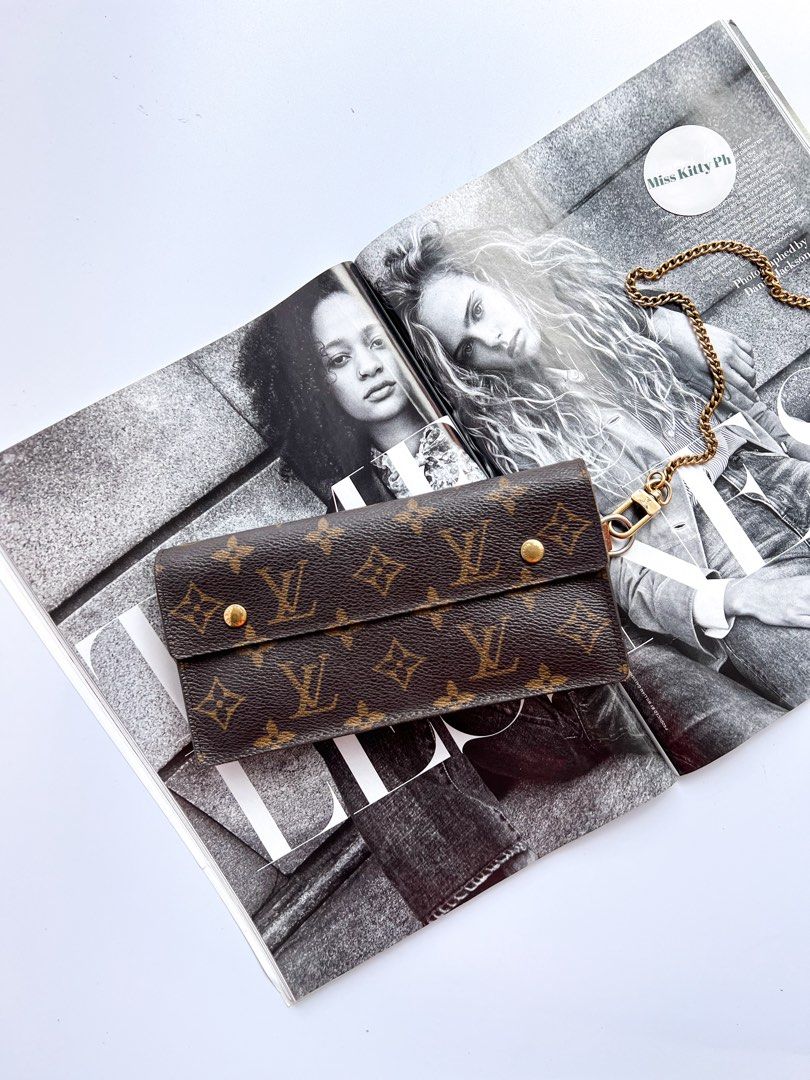 Authentic Preloved Louis Vuitton LV Long wallet with chain (Category: Luxury Bags & Wallets) located in San Pablo. Submitted by misskittyph (Listing ID 1460271542, Image 1). Description: L .O U I S V. U I T T O N M.onogram accordion Long wallet with chain ▪️17k only .⠀⠀⠀⠀⠀ Condition 8.9/10 Made in France Date code TH0035 Includes short chain strap Layaway options available 💯Guaranteed authentic or your money back .