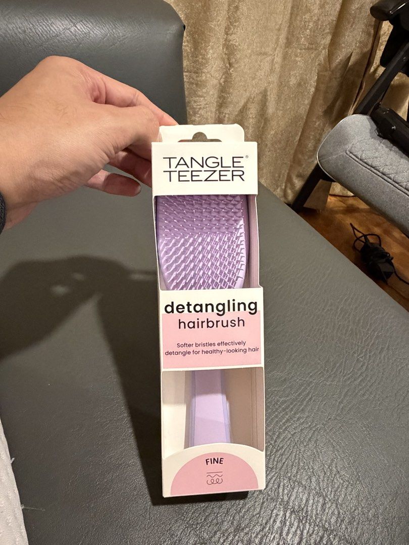 Authentic Ultimate Tangle Teezer (Category: Hair Accessories) located in Taguig. Submitted by jaydelros (Listing ID 1460250274, Image 1). Description: Authentic Tangle Teezer (with QR serial code) *RARE ULTIMATE* version Bought from Japan (unlike all the fake ones sold in shoppee) Purchase Arrangements: Gcash - 09178510635 For pay upon meet up: Cash on delivery anytime monday to thursday 10am to 4pm from Del Rosario Law Centre in BGC, Taguig or A