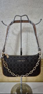 (Category: ) located in . Submitted by dailyhappyfinds (Listing ID 1456371697, Image 1). Description: .