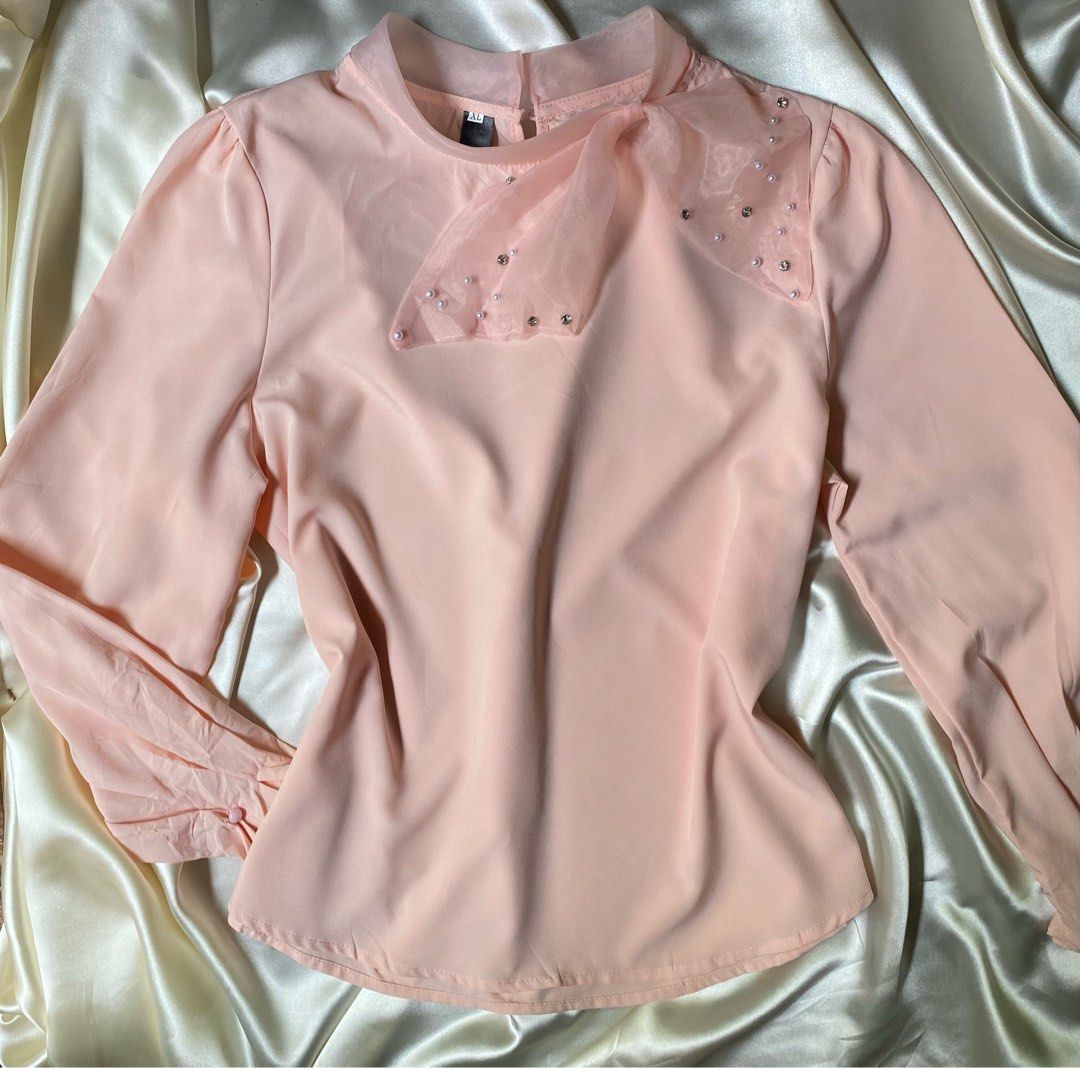 Baby Pink Long Sleeve (Category: Coats, Jackets and Outerwear) located in General Santos City (Dadiangas). Submitted by lily.gomez07 (Listing ID 1460281326, Image 1). Description: .