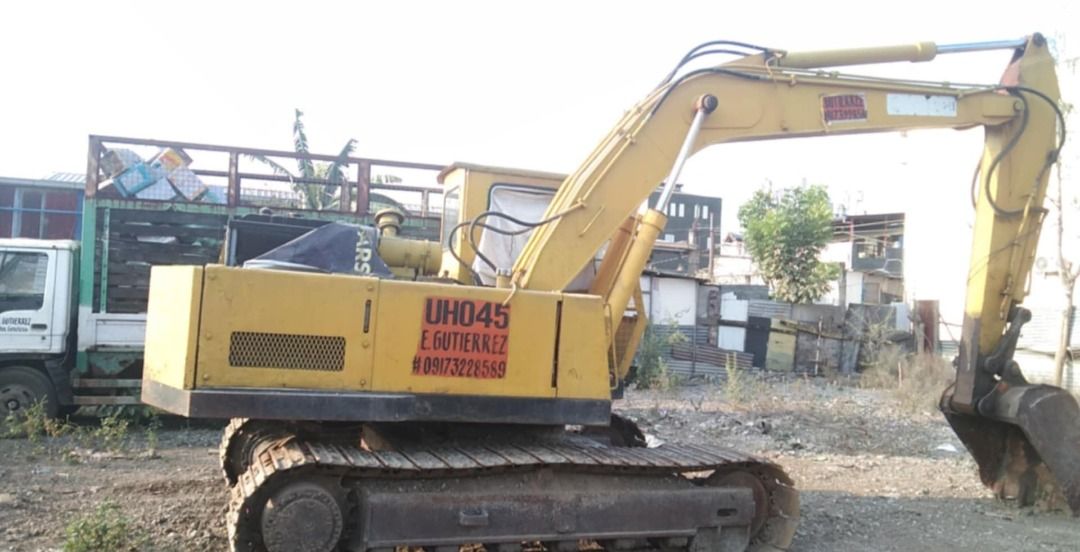 backhoe for sale (Category: Heavy Vehicles) located in Mandaluyong City. Submitted by spinelectronics (Listing ID 1460183668, Image 2). Description: 2nd hand backhoe.