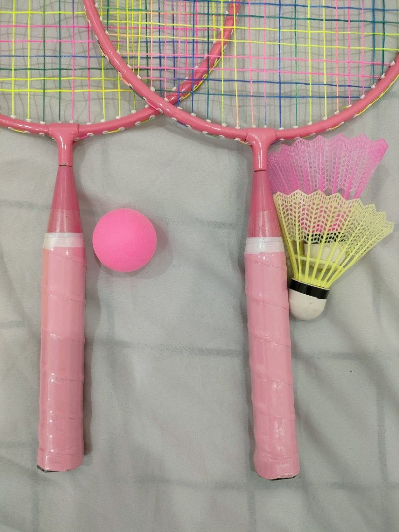 Badminton kids (Category: Racket and Ball Sports) located in Tagaytay City. Submitted by thebigdeclutter (Listing ID 1460108562, Image 2). Description: ✅ BRAND NEW ✅ UNUSED ✅ NO DAMAGES RFS: Di ginagamit.