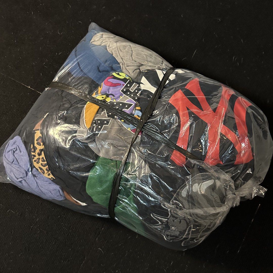 BALE 2 (Category: Formal Shirts) located in San Jose del Monte. Submitted by xanthrift2.0 (Listing ID 1460280160, Image 2). Description: 15pcs + pure branded, mixed na rin. may hoodie/sweat/ls/tee and etc.. FREE SHIPPING NATIONWIDE .
