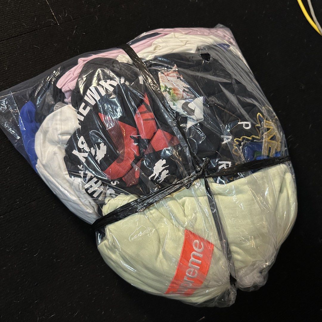 BALE 3 (Category: Formal Shirts) located in San Jose del Monte. Submitted by xanthrift2.0 (Listing ID 1460280267, Image 2). Description: 15pcs + pure branded, mixed na rin. may hoodie/sweat/ls/tee and etc.. FREE SHIPPING NATIONWIDE .
