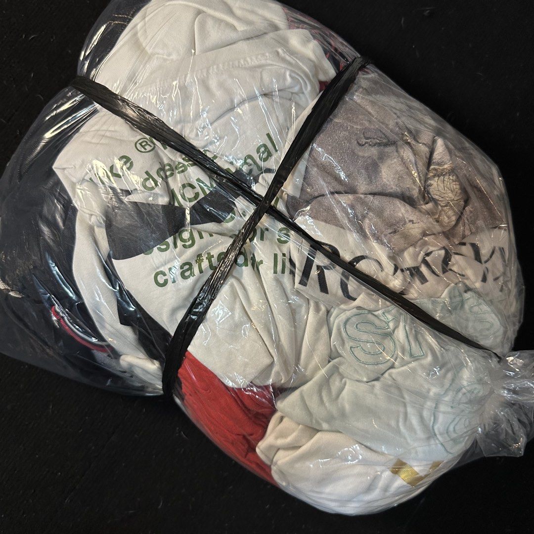 BALE 5 (Category: Formal Shirts) located in San Jose del Monte. Submitted by xanthrift2.0 (Listing ID 1460280457, Image 2). Description: 15pcs + pure branded, mixed na rin. may hoodie/sweat/ls/tee and etc.. FREE SHIPPING NATIONWIDE .