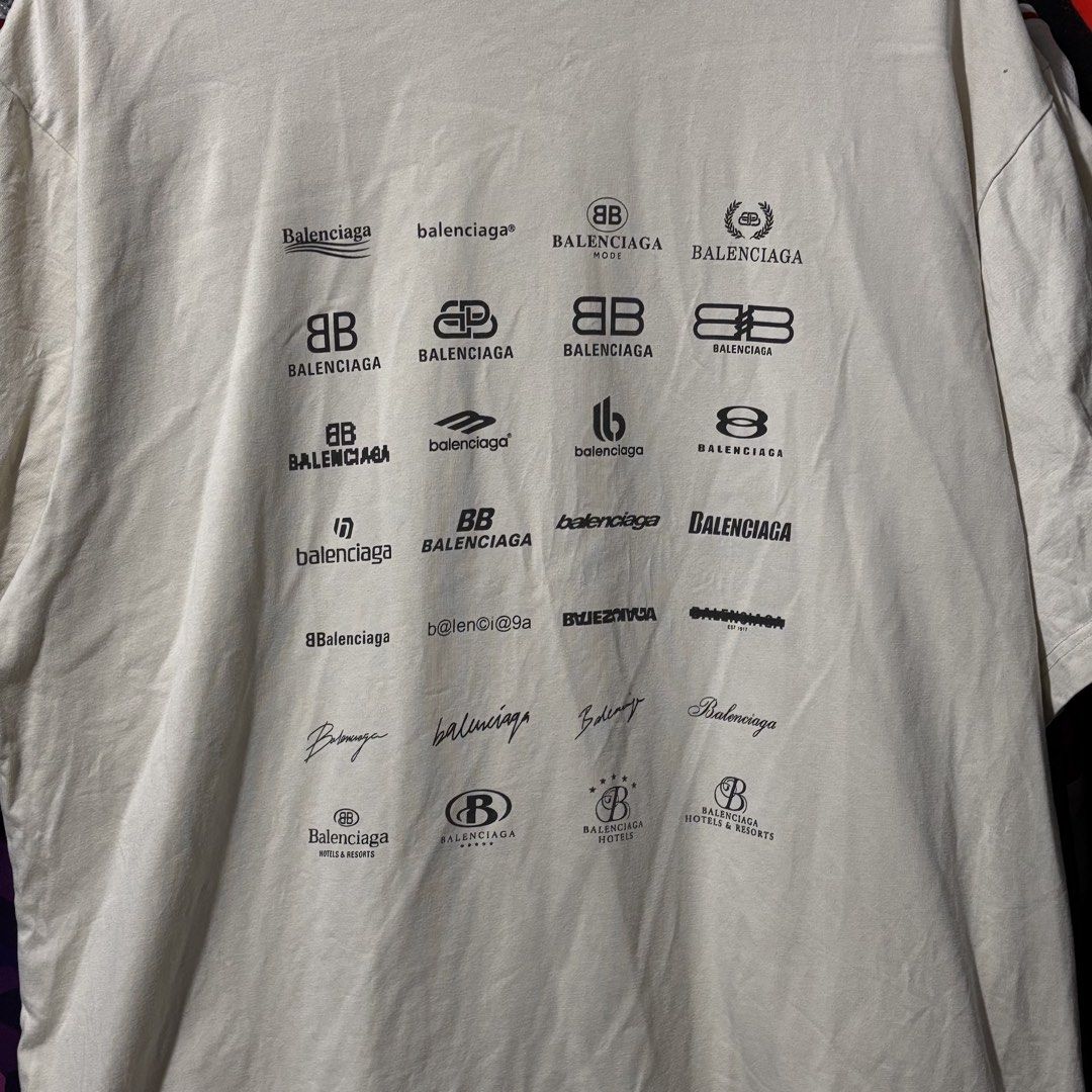 Balenciaga All Over Logo Tee (Category: Tshirts & Polo Shirts ) located in Caloocan City. Submitted by bonsatocha43876 (Listing ID 1460200230, Image 2). Description: - Authentic Balenciaga Tee - Complete with original tags - Measurements: 24 inches width, 33 inches length - Price: PHP 800 only.