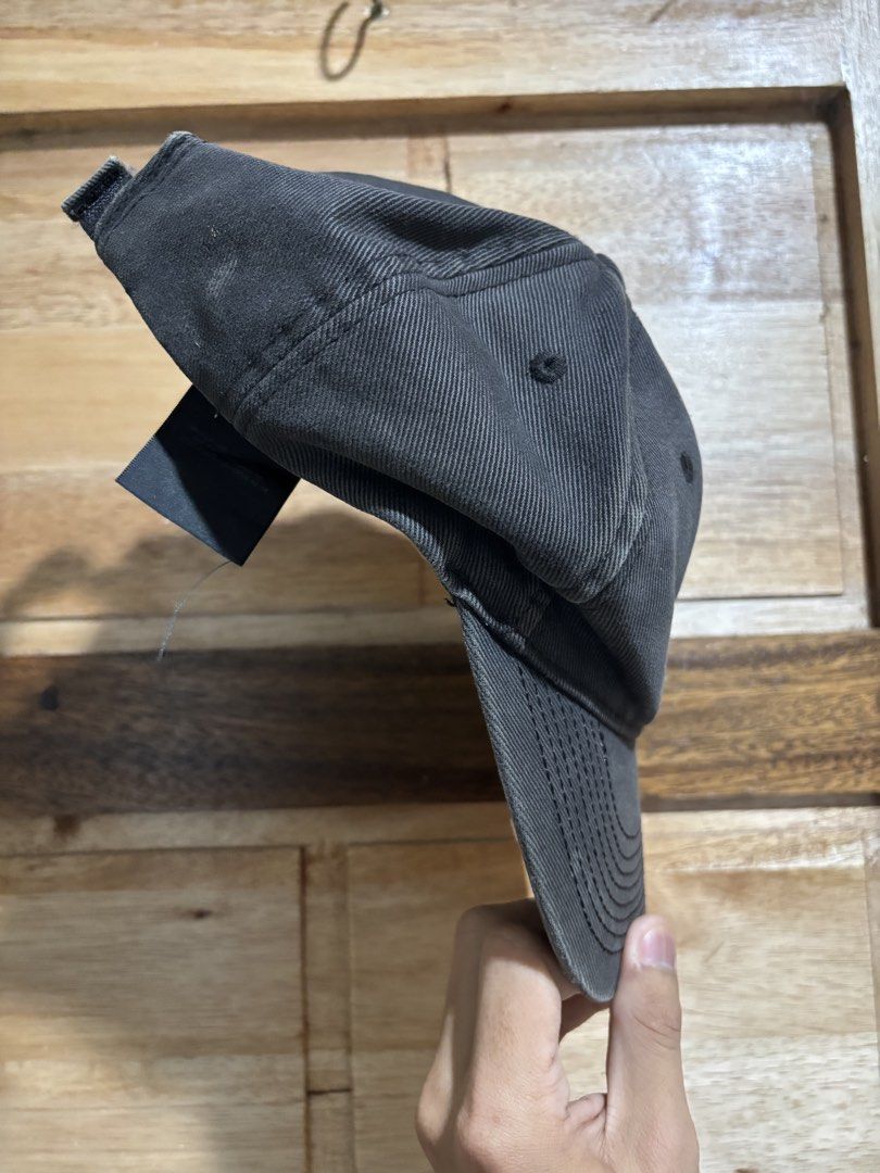 Balenciaga Cap (Category: Luxury Accessories) located in Kabacan. Submitted by kjfmcollectionph (Listing ID 1460115915, Image 3). Description: .