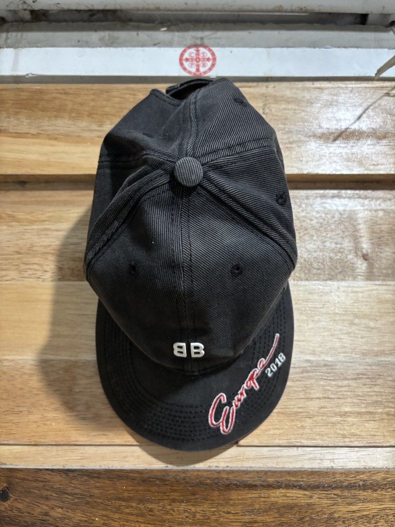 Balenciaga Cap (Category: Luxury Accessories) located in Kabacan. Submitted by kjfmcollectionph (Listing ID 1460115915, Image 1). Description: .