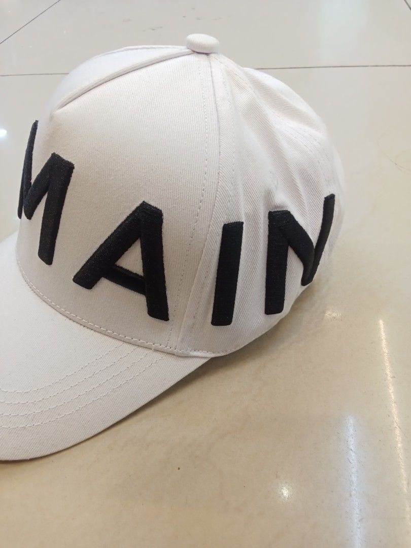 Balmain Paris Spell Out Embroidery 🧢 (Category: Caps & Hats) located in Manila. Submitted by mariant10 (Listing ID 1460198694, Image 2). Description: BALMAIN PARIS SPELL OUT EMBROIDERY 🧢 AUTHENTIC QUALITY ✔️ COD AROUND METRO MANILA VIA LALAMOVE 🛵 VOUCH/VIDEO CALL✔️ MINE 999💸 DM TO MORE DETAILS 📥.