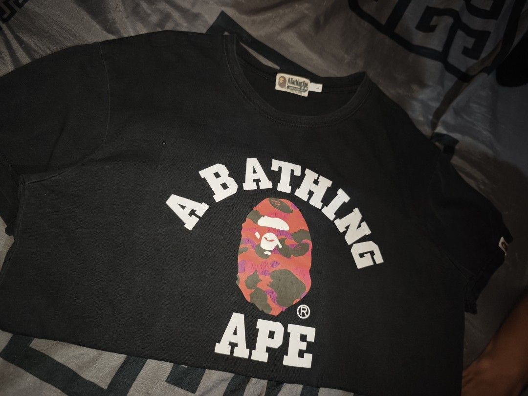 BAPE A Bathing Ape & Nike T-Shirts Bundle (Category: Tshirts & Polo Shirts ) located in Calauag. Submitted by erv_1n (Listing ID 1460143052, Image 2). Description: Aspack 600 Issue ni ape cut tag and crack print No issue sa Nike Both large.
