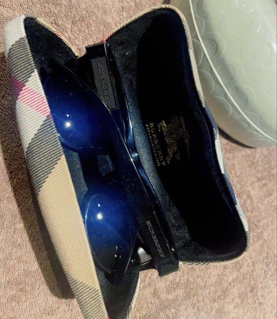 BB Black Sunglasses (Category: Sunglasses & Eyewear) located in Cavite. Submitted by theluxurybyaalheebotique (Listing ID 1460254778, Image 2). Description: 🎌🎌2nd STREET Nagoya JAPAN🎌🎌 100% Authentic ‼️Sign of usage: see actual picture 👀Look closely to the image and make sure you are confirmed with the issue before minning. No return & No Refund Policy. Let’s not waste our TIME HERE. 🎞️All item shoot in uncleaned condition. Some dirt or dus