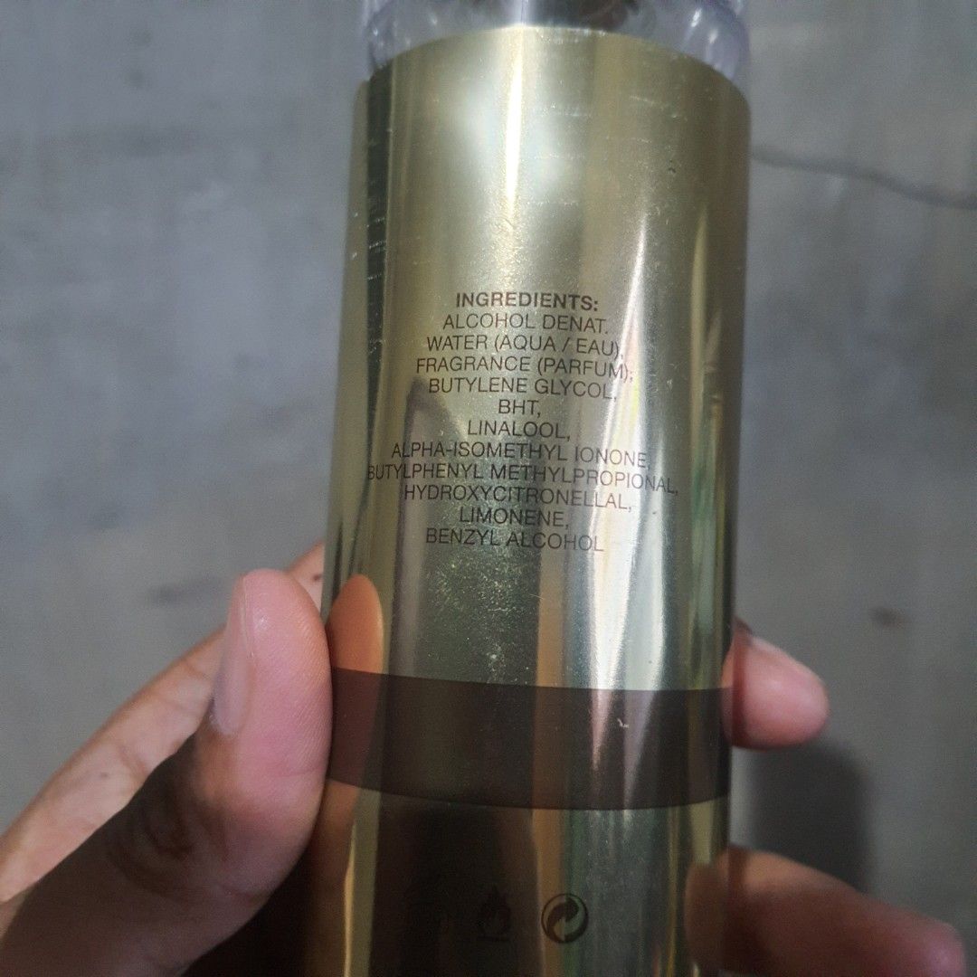 BCBGMAXAZRIA Bon Chic Body Mist (Category: Fragrance & Deodorants) located in Tarlac. Submitted by jajubells (Listing ID 1460170704, Image 2). Description: MAX AZRIA BCBG Bon Chic 8oz (236ml) Body Mist for women Scent: Woody & Earthy used once no box last price posted.