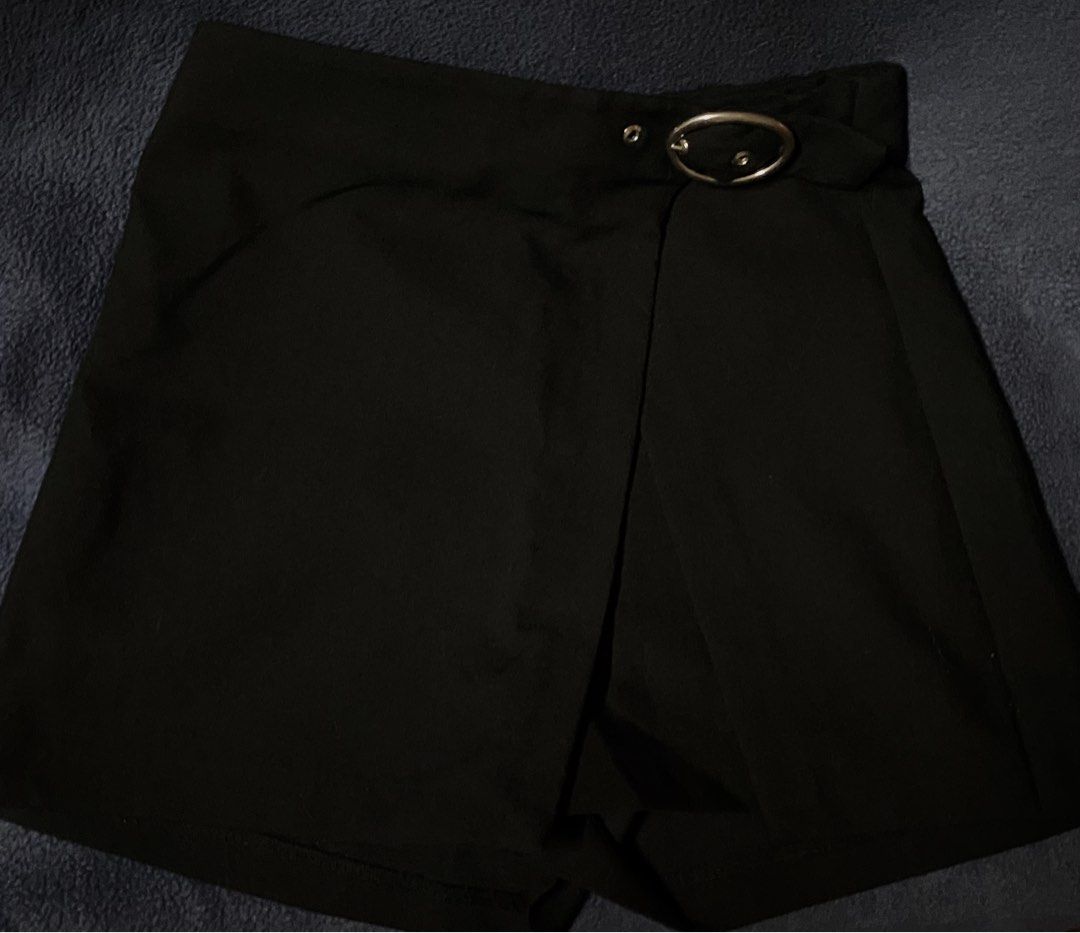Bershka Black Wrap Skort with Silver Ring Buckle Closure (Category: Other Bottoms) located in Manila. Submitted by meekirb (Listing ID 1460149843, Image 3). Description: From Bershka in MOA original price: ₱1,500+ no issues!.