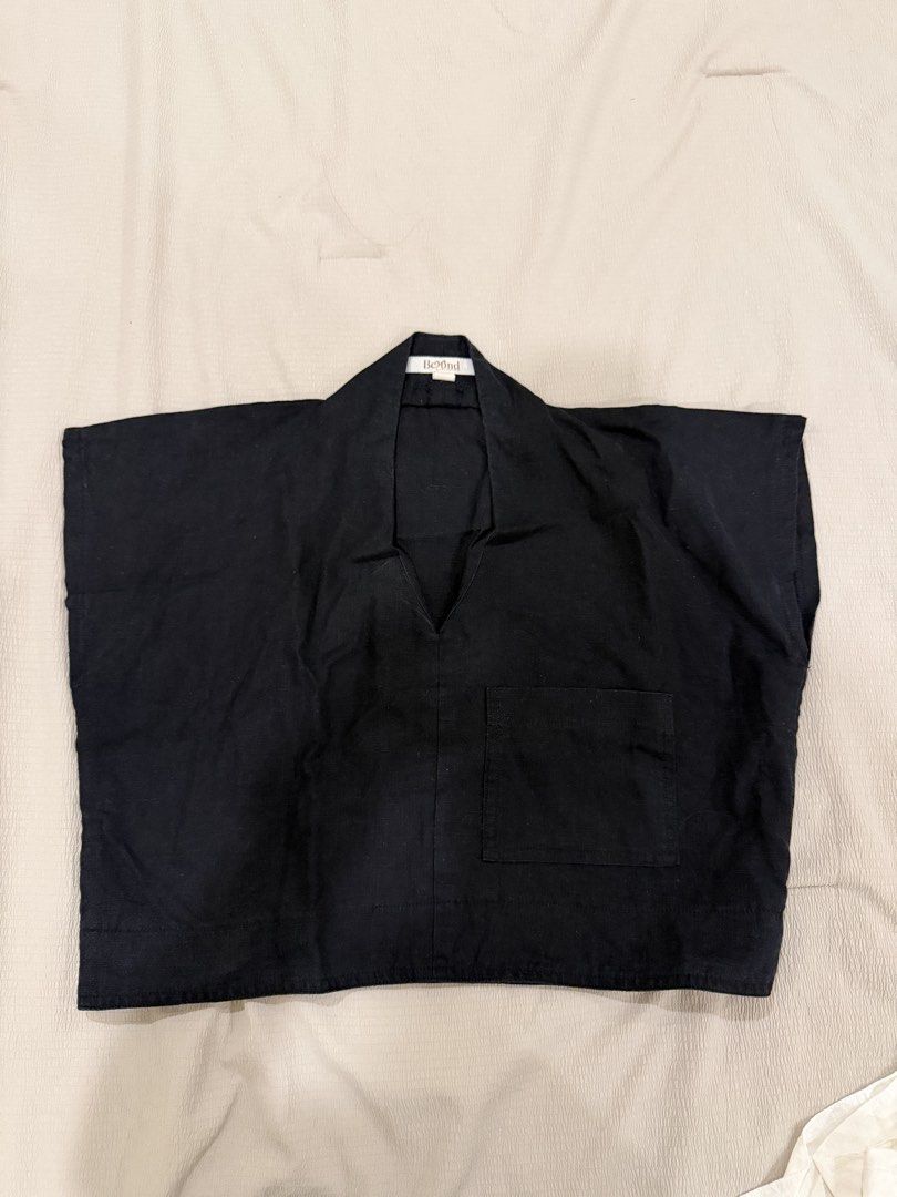 Beyond Collective Top (Category: Blouses) located in Makati City. Submitted by ckvdeclutter (Listing ID 1460180321, Image 2). Description: Selling my beyond collective top (also available in White) for ₱400 :) (SRP is ₱800) Size: M RFS: Decluttering.