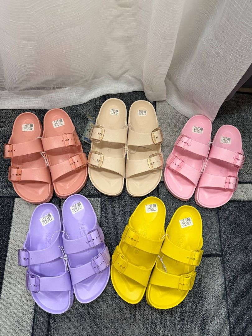 Birkenstock Clear Buckle (Category: Flats & Sandals) located in Manila. Submitted by curated.totes (Listing ID 1460279436, Image 1). Description: ʙɪʀᴋꜱ ᴄʟᴇᴀʀ ʙᴜᴄᴋʟᴇ ᴄʟᴇᴀʀᴀɴᴄᴇ ꜱᴀʟᴇ 😮‍💨 ᴀᴠᴀɪʟᴀʙʟᴇ ꜱɪᴢᴇꜱ (ɪɴᴅɪᴄᴀᴛᴇᴅ ᴀʟʀᴇᴀᴅʏ) ꜱʀᴘ: 500 ᴅᴍ ᴛᴏ ᴏʀᴅᴇʀ!.