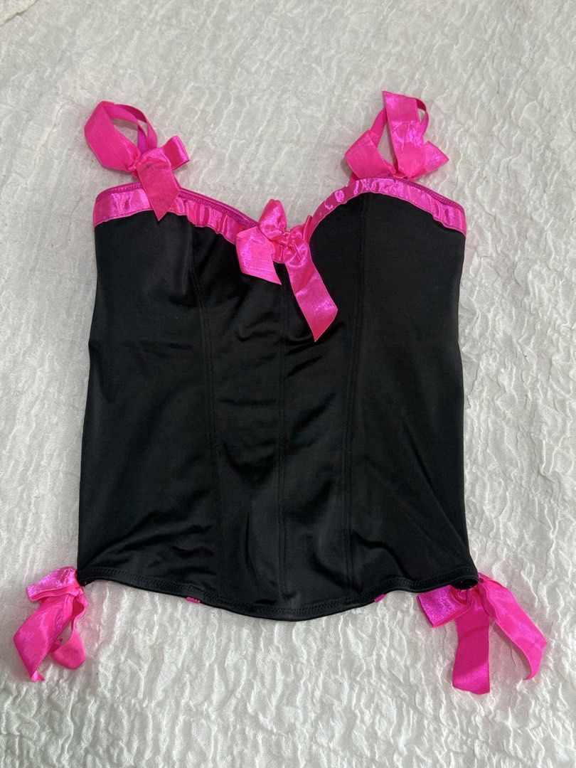 Black and pink corset top (Category: Others Tops) located in Manila. Submitted by prelovedby_lou (Listing ID 1460159316, Image 1). Description: Cup: 34B - fits xs-m - very pretty | body hugging.