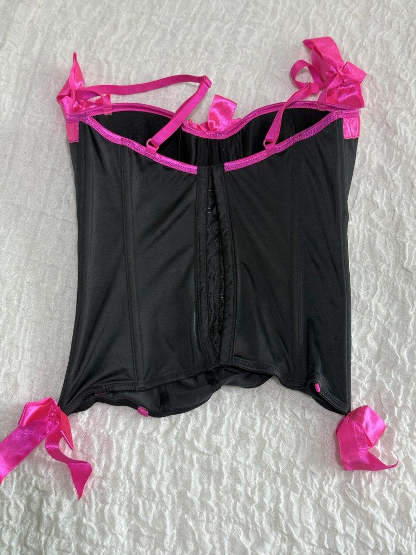Black and pink corset top (Category: Others Tops) located in Manila. Submitted by prelovedby_lou (Listing ID 1460159316, Image 3). Description: Cup: 34B - fits xs-m - very pretty | body hugging.