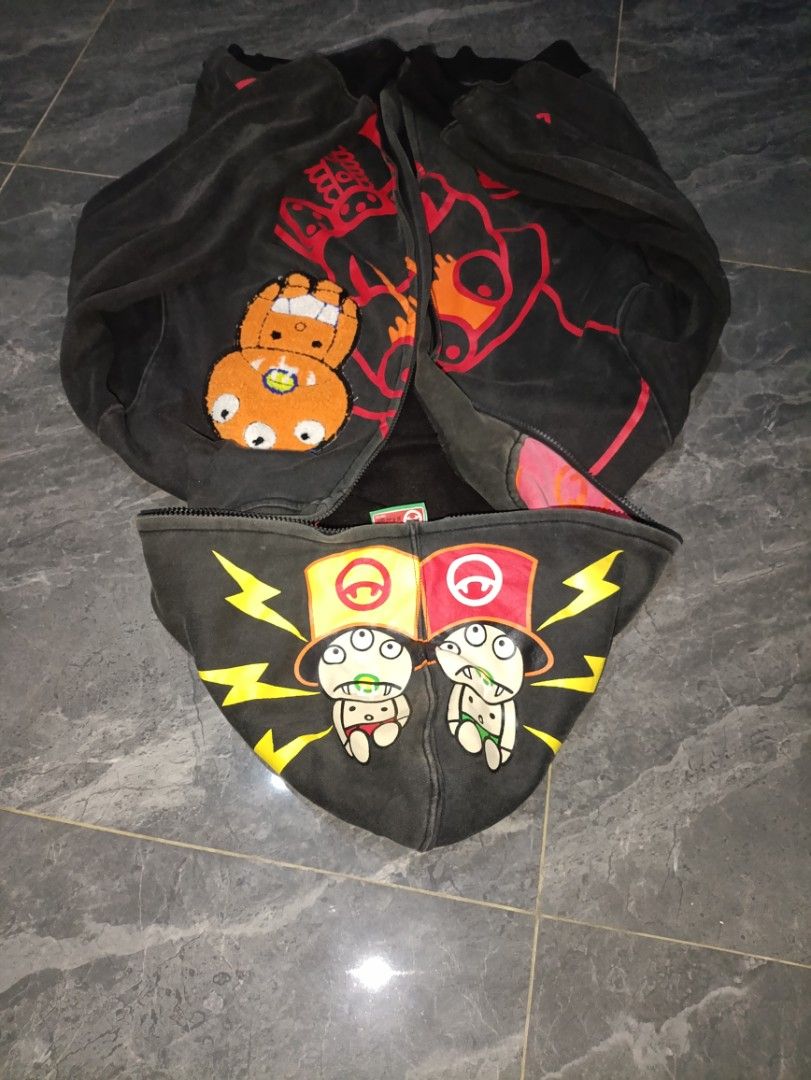 black Devil Nut double zip full hoodie (Category: Coats, Jackets and Outerwear) located in Batangas. Submitted by dean_vincent (Listing ID 1460189864, Image 2). Description: Authentic Good Condition Signs of Usage.