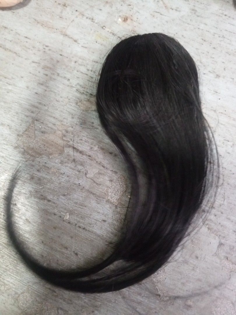 Black Hair Topper for Volume and Coverage (Category: Hair) located in Manila. Submitted by nannotk (Listing ID 1460152456, Image 1). Description: - Adds instant volume and coverage - Seamlessly blends black hair - Ideal for thinning hair or adding oomph - Easy to clip in and style - Natural looking.