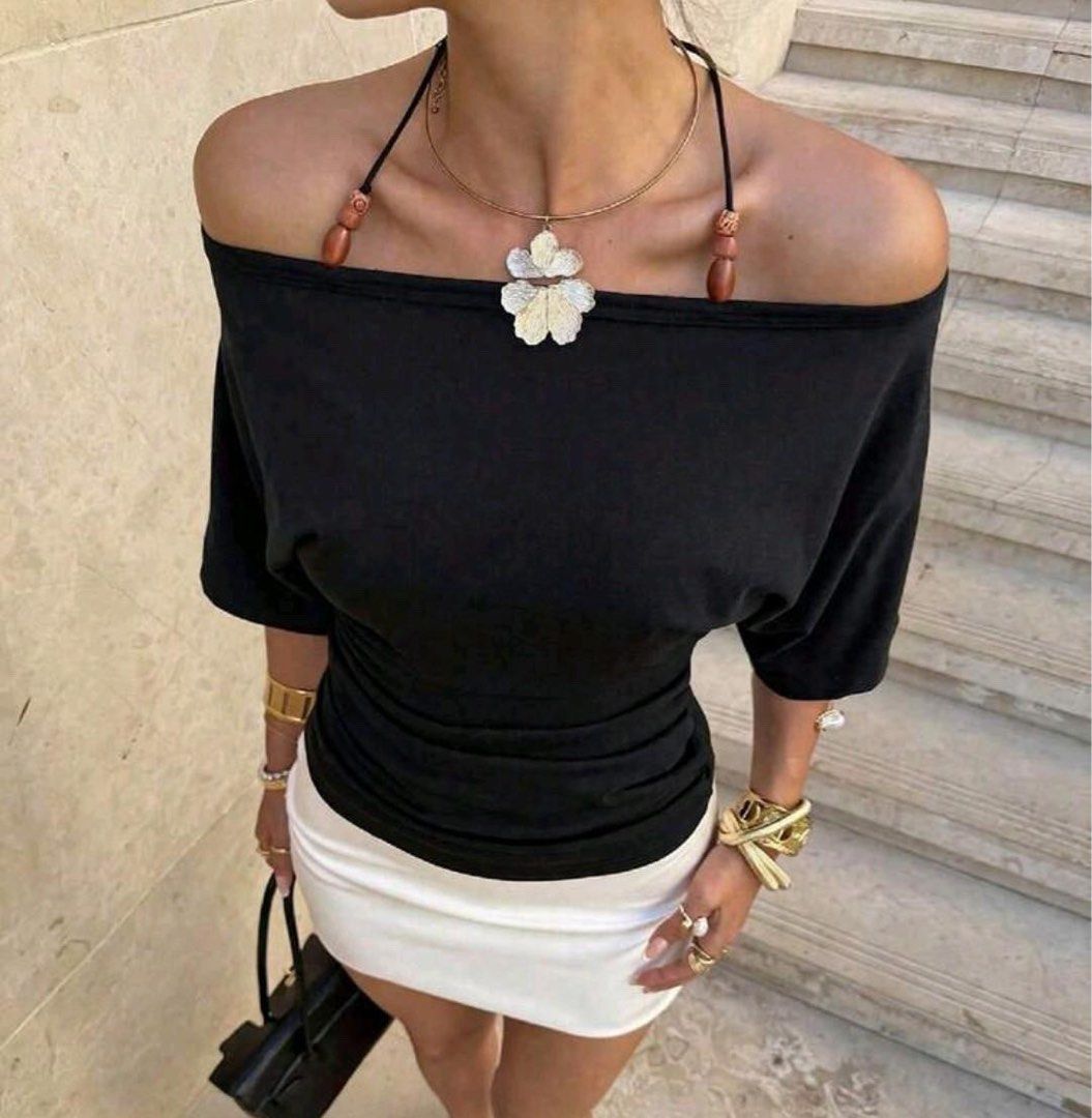 Black Off Shoulder Top with Lace Bead (Category: Blouses) located in Taguig. Submitted by gigigemz (Listing ID 1460264766, Image 1). Description: .