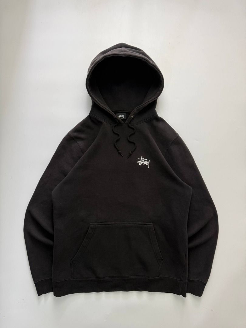 Black Stussy Basic Logo Pullover Hoodie (Category: Hoodies) located in Manila. Submitted by grailsociety.ph (Listing ID 1460265062, Image 3). Description: Black Stussy Basic Logo Pullover Hoodie Tag Size: Large Measurements: Length- 29" Width- 22" Excellent Condition Issue: Minimal dot hole Price: ₱3,500 Model details: 5'8 81kg.