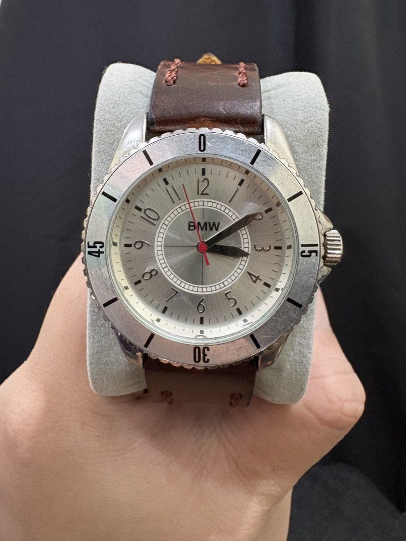 BMW Rotating Bezel Watch (Category: Men's Watches) located in Manila. Submitted by francisher15255 (Listing ID 1460195522, Image 1). Description: BMW Rotating Bezel Watch ✅40mm Dial ✅Quartz Movement ✅Rotating Bezel ✅Leather Strap Flaws 👉Tarnish/Fade Location: Tarlac City Meet up only.