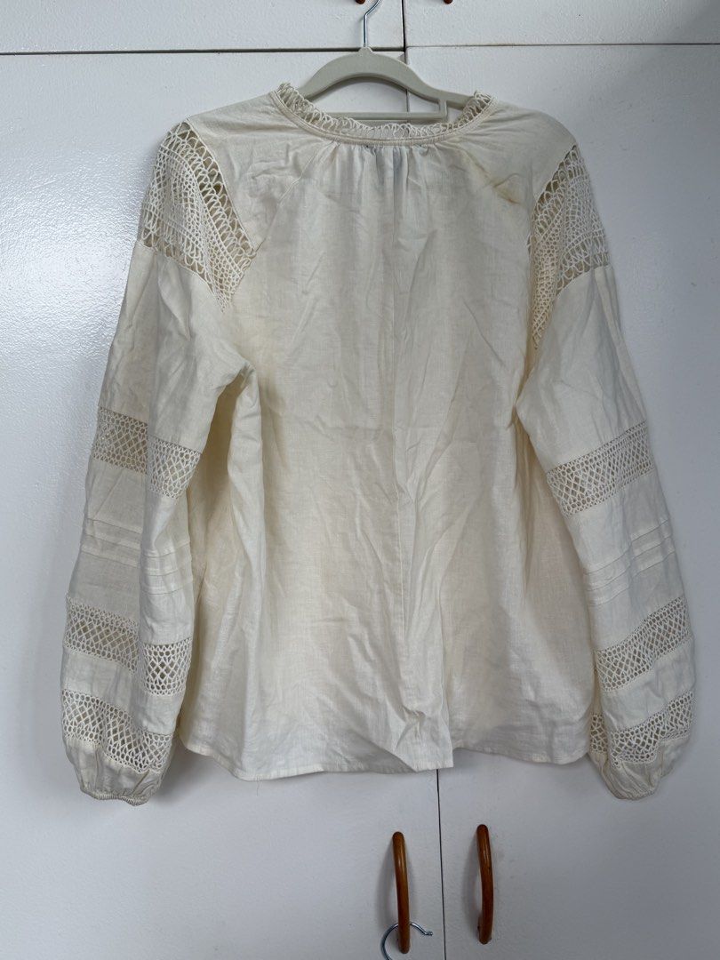 [BNWOT] Forever 21 Boho Chic Blouse (Category: Blouses) located in Paranaque City. Submitted by marjdom23__ (Listing ID 1460160617, Image 2). Description: • Never worn • Has stains due to storage but washable • RFS: Decluttering .