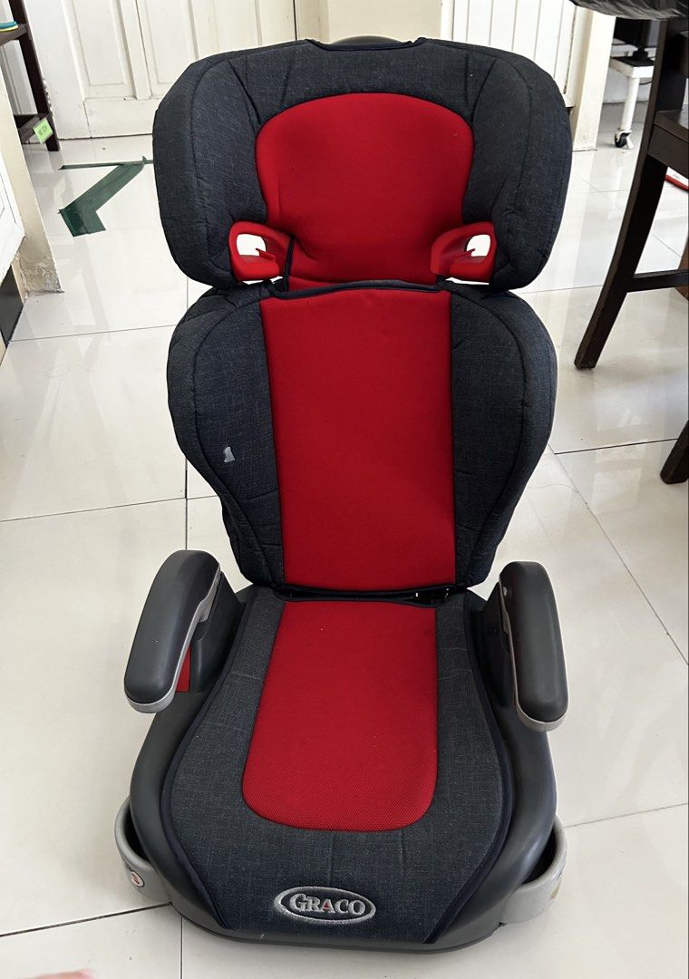 Booster seat (Category: Car Seats) located in Manila. Submitted by jeanvdg (Listing ID 1460218738, Image 3). Description: Booster seat for 4-8 yrs old Uses car seatbelt Old model No issues .