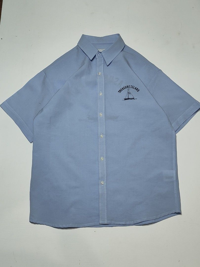 BOXY POLO MADE IN KOREA (Category: Tshirts & Polo Shirts ) located in Tumauini. Submitted by znernatpiece (Listing ID 1460194453, Image 1). Description: ATTENTION: POLO EXCELLENT CONDITION NO ISSUE ACTUAL DIMENSIONS ON PICTURES +SF.