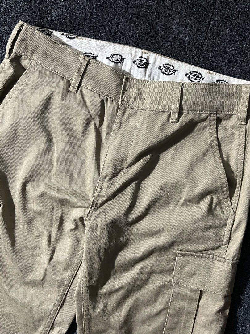 Brand New Authentic Dickies Cargo Pants (Category: Jeans) located in Los Banos. Submitted by reworn.clo2026 (Listing ID 1460117710, Image 1). Description: Size: 28 (on tags) * Thigh: 11.5 * Length: 40 * Open Leg: 7.5 * Good condition.