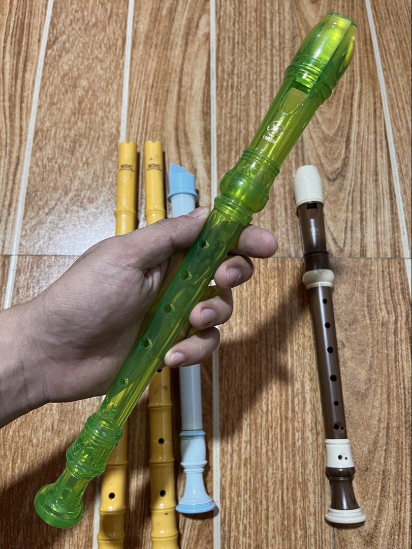 Branded Japanese Flute take all (Category: Musical Instruments) located in Lucena. Submitted by mjaothrift (Listing ID 1460258574, Image 2). Description: Japanese branded flute For take all only (5 pieces) Yamaha - color neon green Angel - color sky blue 3 pieces HDC Young Chang, .