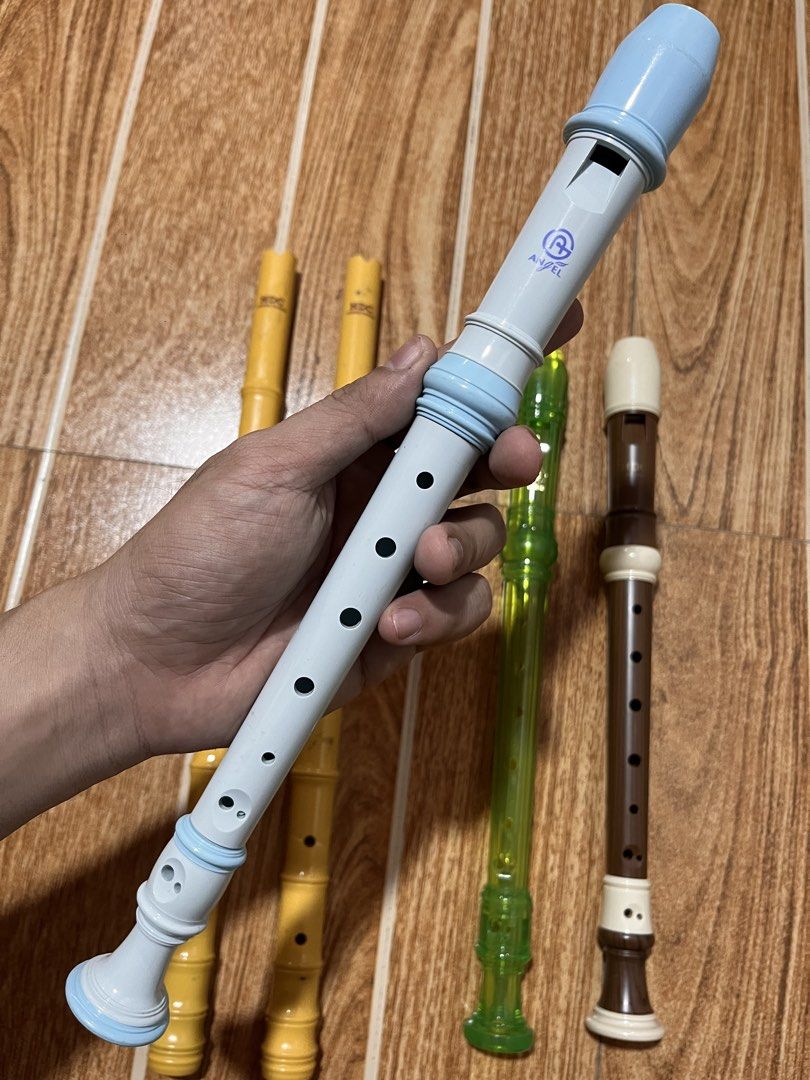 Branded Japanese Flute take all (Category: Musical Instruments) located in Lucena. Submitted by mjaothrift (Listing ID 1460258574, Image 3). Description: Japanese branded flute For take all only (5 pieces) Yamaha - color neon green Angel - color sky blue 3 pieces HDC Young Chang, .