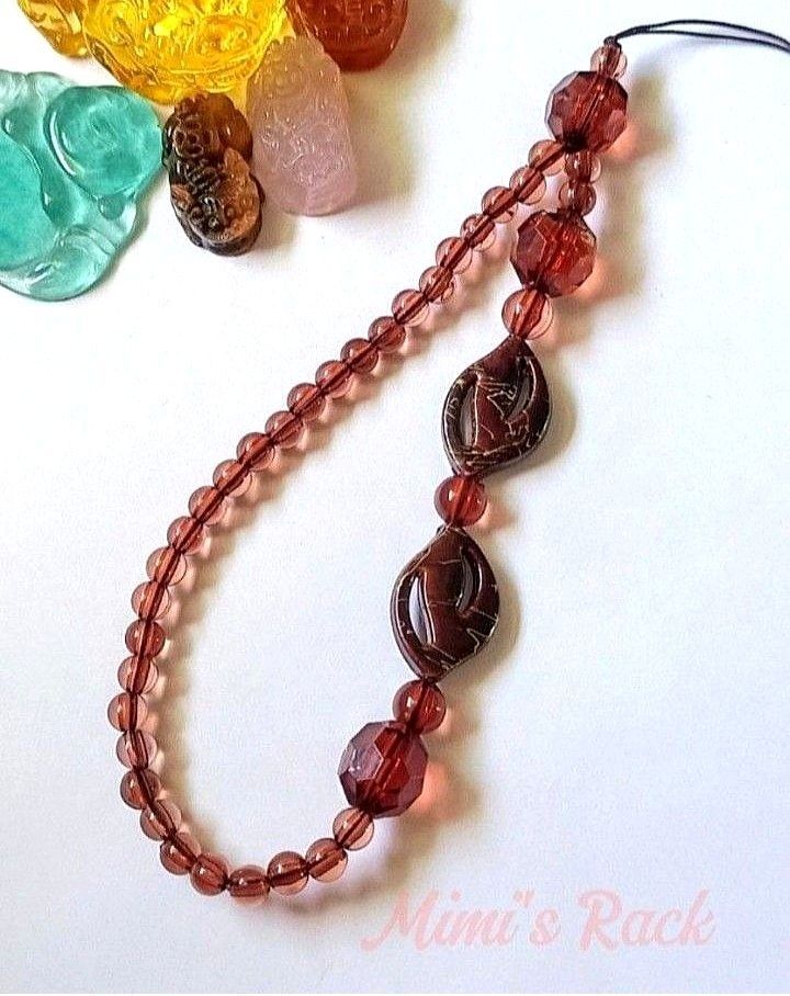 BROWN ACRYLIC PHONE CHARM KEY CHARM (Category: Charms) located in Taguig. Submitted by mimisrack (Listing ID 1460253731, Image 1). Description: 🧿high quality acrylics 🧿 only ₱50 🙂 🧿 length: approx. 21cm 🧿 bead size: 5 to 12mm 🧿 leaf size: 16mm 💎There may be variations in color, grain, shape, lines, patterns & shades which make each piece wonderfully unique hence no two will be alike. 💎Product color may vary due to photographic lighting. �