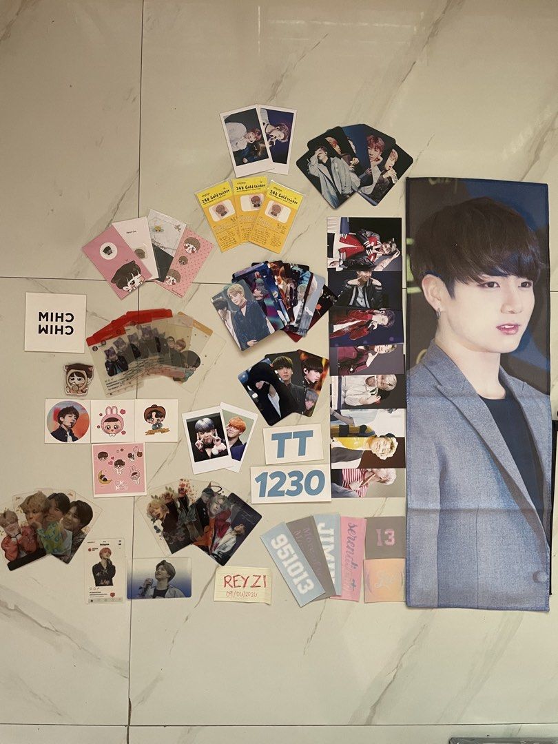 BTS Album | Fansite Merch (Read description) (Category: K-Wave Merchandise) located in General Santos City (Dadiangas). Submitted by rashwii (Listing ID 1460108490, Image 2). Description: BTS ALBUM: - all inclusion are included - has flaws (send DM to see) - minimal dents in edges • Persona version 2 w/ Jin PC - ₱500 + SF • Map of the Soul 7 version 1 w/ Jin PC - ₱500 + SF • Map of the Soul 7 version 3 w/ Namjoon PC- ₱500 + SF • LY Concert Merch 