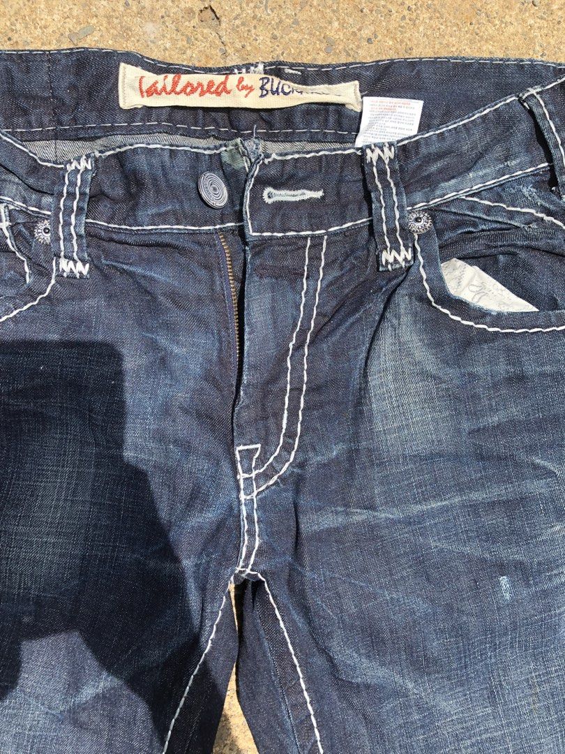 Buckaroo (Category: Jeans) located in Cagayan de Oro. Submitted by kennymiiiiii (Listing ID 1460116983, Image 3). Description: 34*42 Open leg 10 Need wash No issue.