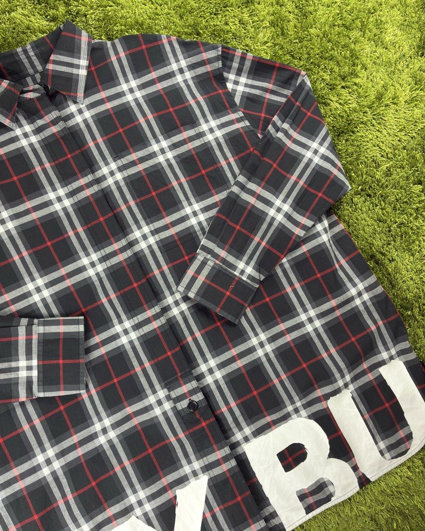 Burberry Wrap Around Logo Check L/S (Category: Formal Shirts) located in Lucena. Submitted by shopdotmane (Listing ID 1460253002, Image 3). Description: Burberry Wrap Around Logo Check L/S Large-XL Frame 25 (width) x 30 (Length) Still in great condition .