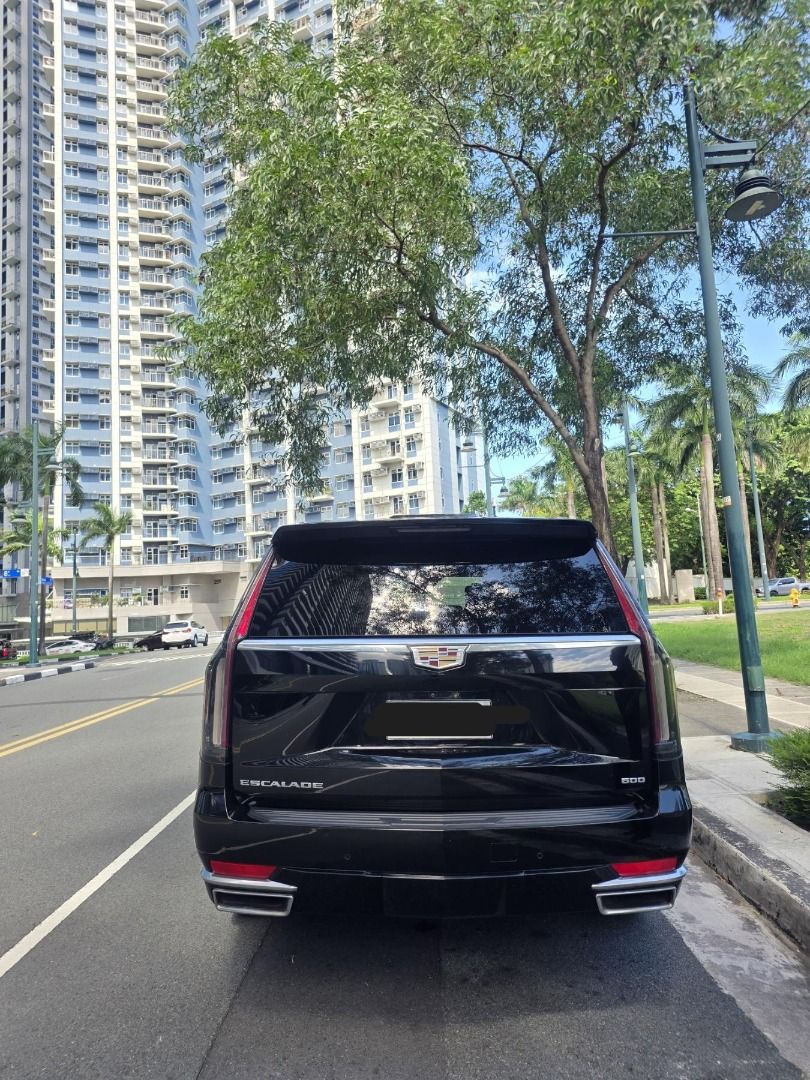 Cadillac Escalade ESV Year Model 2022 (Category: Used Cars) located in Pasay City. Submitted by swifty02 (Listing ID 1460136748, Image 2). Description: Cadillac Escalade ESV Year Model 2022 Automatic Transmission Gas Mileage 32,000 Friday coding Captain Seat Spacious and luxurious interior Top-tier safety and comfort Premium SUV experience NEGOTIABLE.