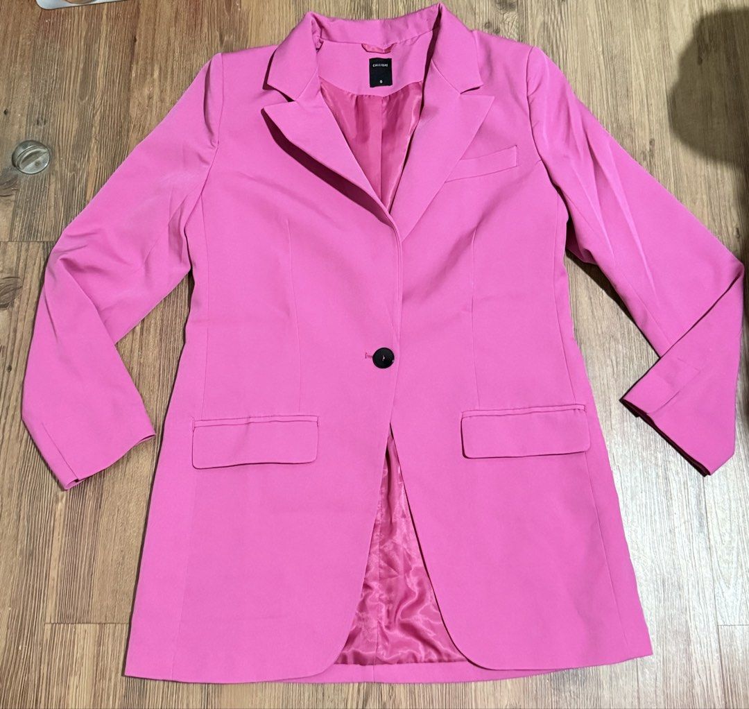 Calliope Oversized Pink Blazer (Category: Coats, Jackets and Outerwear) located in Mandaluyong City. Submitted by lovedbyjy (Listing ID 1460193937, Image 1). Description: Used 3-5x only! 10/10 condition. Can pass as brand new. Oversized fit. Padded shoulder. Size: small on tag. RFS: decluttering for wedding funds. .