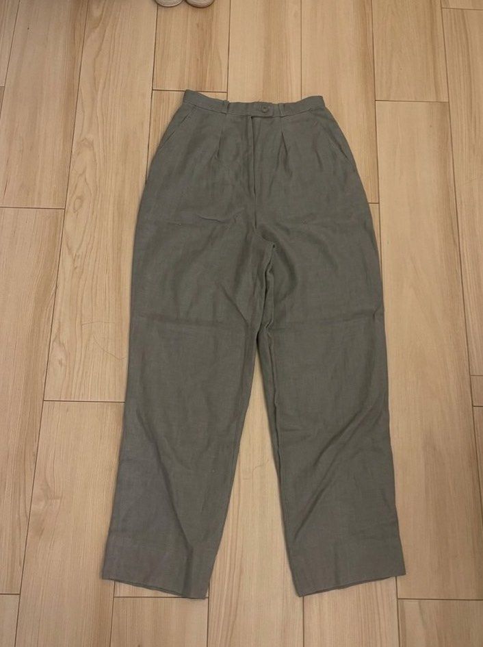 Calvin Klein Straight Leg Linen Trouser (Category: Other Bottoms) located in Pakil. Submitted by byvera (Listing ID 1460226449, Image 1). Description: Waist: 24 inches Length: 37 inches.