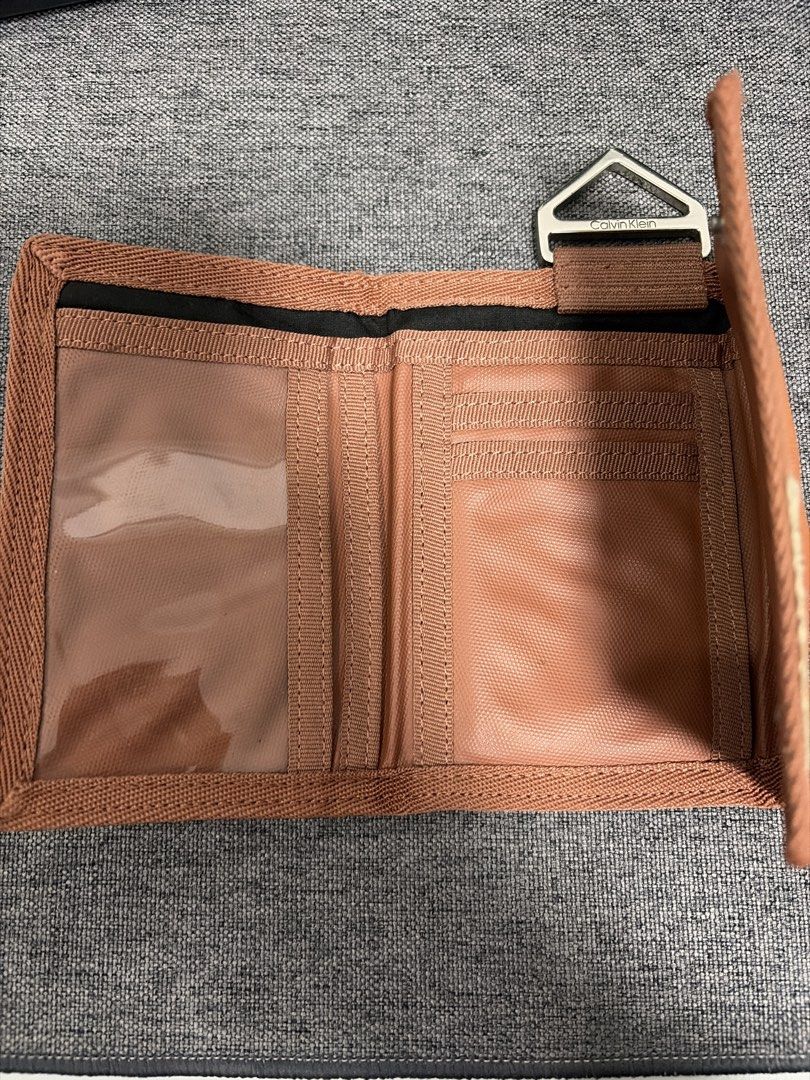 Calvin Klein Wallet (Category: Wallets & Card Holders) located in General Trias. Submitted by decluttersznn (Listing ID 1460290254, Image 2). Description: Calvin Klein Wallet Good Condition .