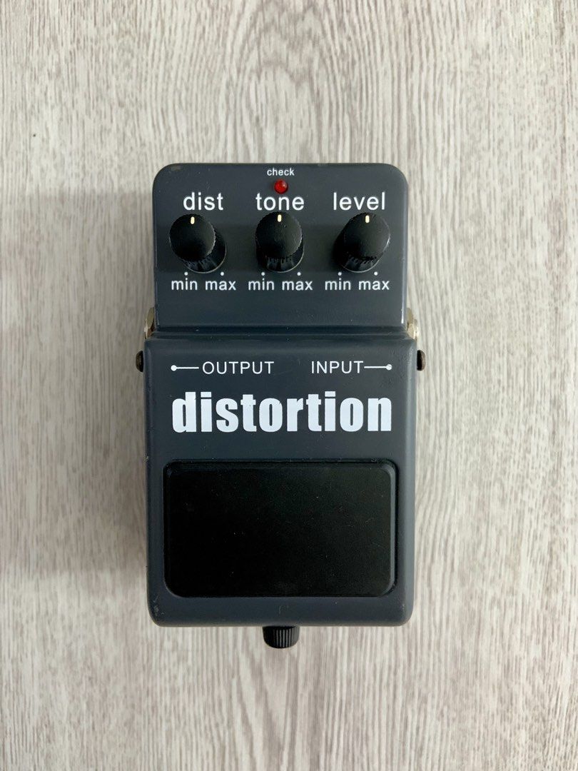 Carlsbro Distortion Effects Pedal (Category: Musical Instruments) located in Caloocan City. Submitted by mediokerr (Listing ID 1460173078, Image 1). Description: Please visit, follow and like Echo Chamber FB page for details, photos and more music-related gears on sale. No issue. No box. Very presentable. Flawlessly working. See photos or test unit in my place to appreciate. SJDM, Bulacan area Dm for more details. Shipping at buyer’s risk and exp