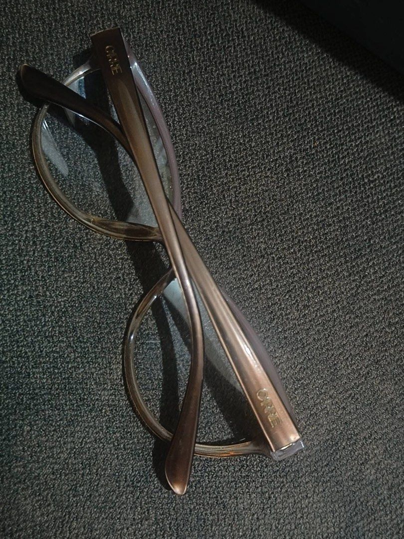 CARRIE EYEGLASSES (Category: Sunglasses & Eyewear) located in Bacoor. Submitted by faith.hope.love28 (Listing ID 1460156990, Image 2). Description: REPLACEABLE LENS.
