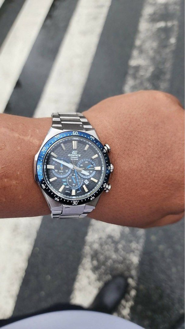 CASIO EDIFICE CARBON DIAL (Category: Men's Watches) located in Manila. Submitted by gabo.premium (Listing ID 1460261508, Image 1). Description: .