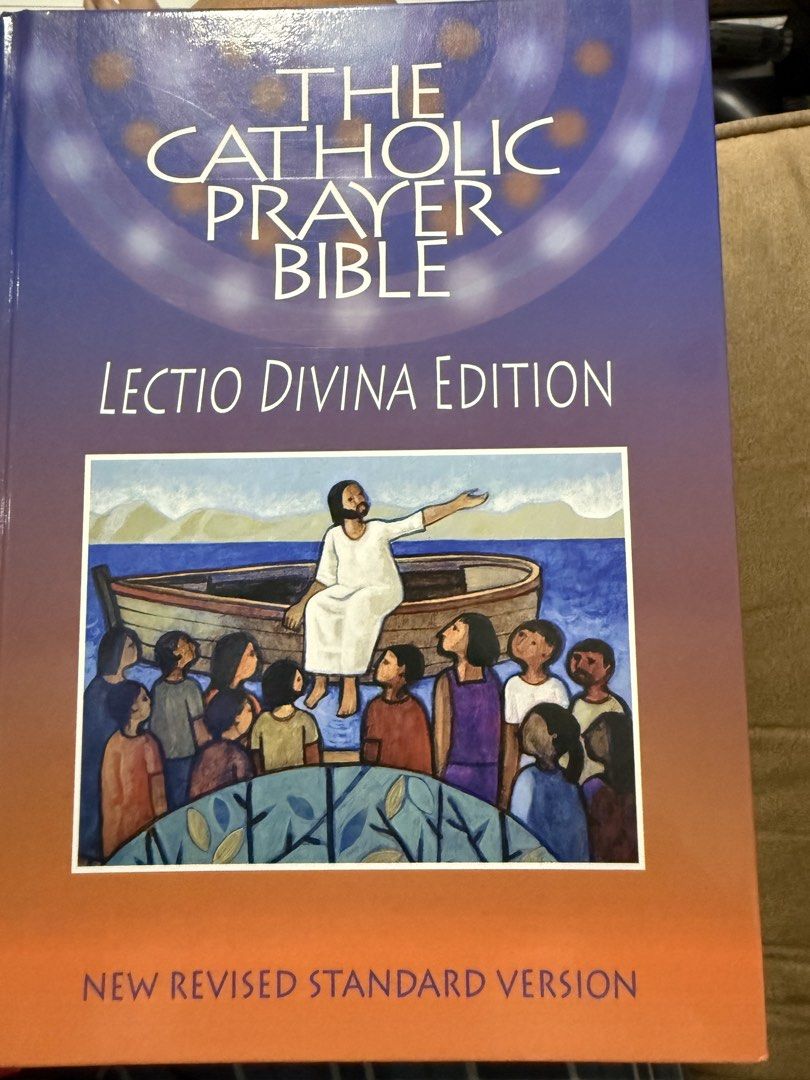 Catholic Prayer Bible (Category: Religion Books) located in Manila. Submitted by chunsik526 (Listing ID 1460205997, Image 2). Description: Lecto Divina Edition NRSV CLARETIAN publication 22cm x 16 cm x 4.5 cm .