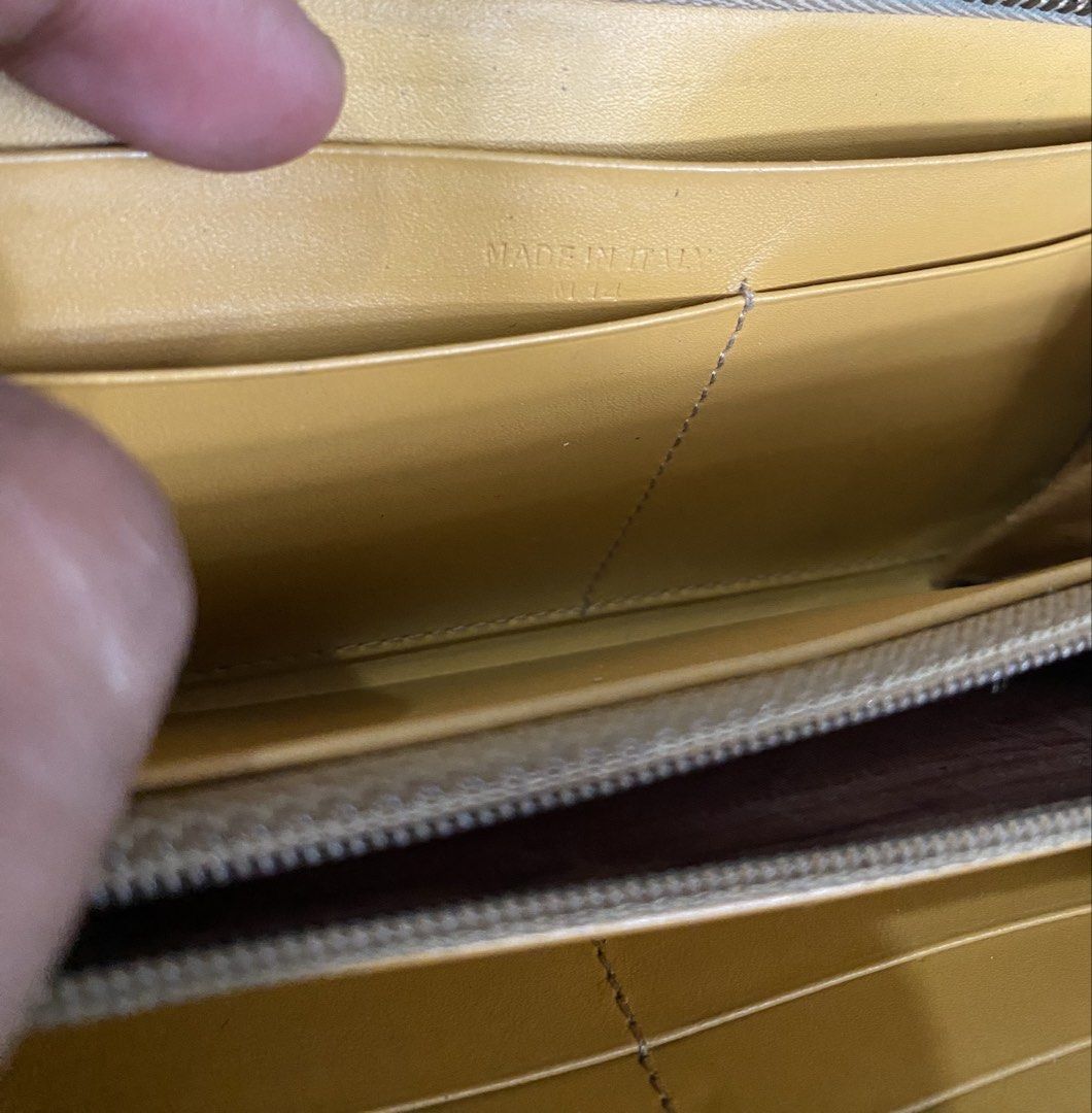 Celine long wallet (Category: Wallets & Card holders) located in Bato. Submitted by itsmethriftlist (Listing ID 1460124052, Image 3). Description: Sn more details .