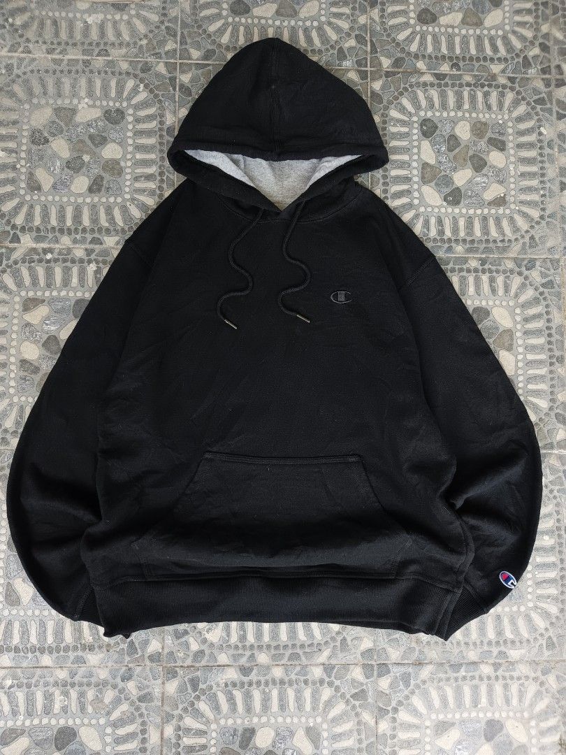 CHAMPION HOODIE (Category: Hoodies) located in Manila. Submitted by freedeer.dd6cce (Listing ID 1460108281, Image 1). Description: CHAMPION HOODIE EXCELLENT GOOD CONDI NO ISSUE COLOR RATE 10/9'8 SIZE LARGE PHP 449.