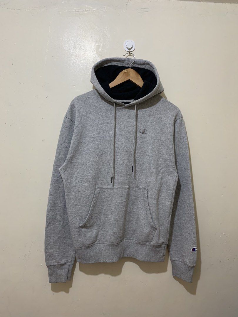 CHAMPION HOODIE (Category: Hoodies) located in Bacolod City. Submitted by jmthrift28 (Listing ID 1460283114, Image 1). Description: .